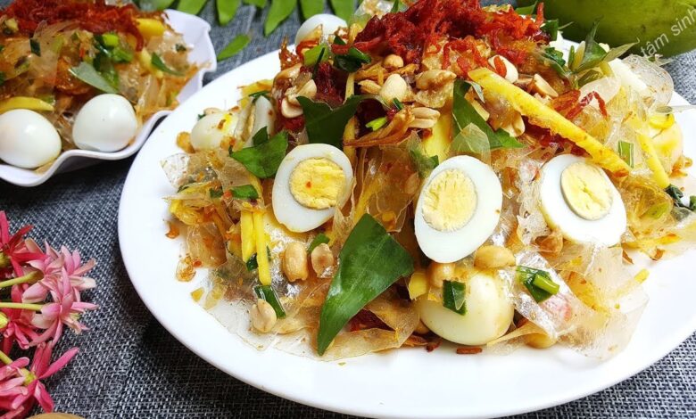 Bánh tráng trộn Sài Gòn