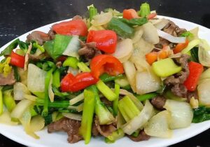 Bò xào cần tỏi