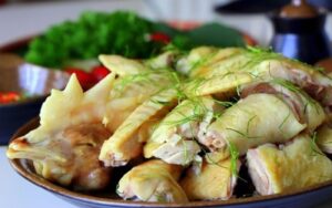 Gà luộc lá chanh