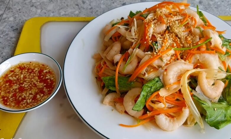 Gỏi ngó sen tôm thịt