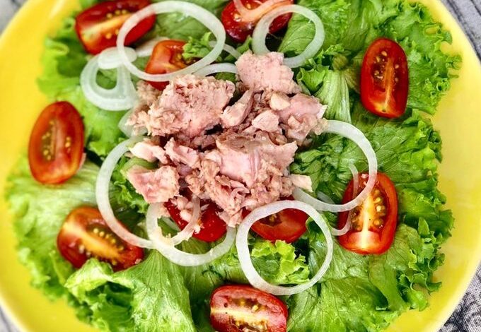Salad cá ngừ dầu oliu