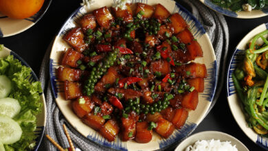 Thịt ba chỉ kho tiêu