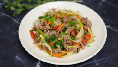 Thịt bò xào cần tỏi