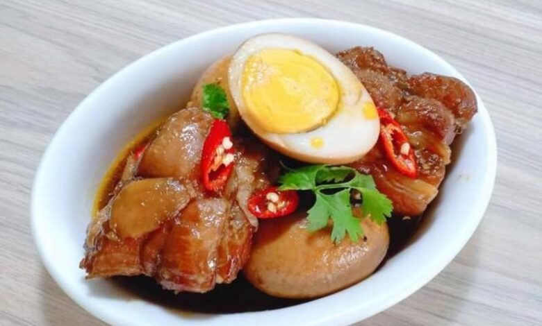 Thịt kho tàu chuẩn vị Nam Bộ
