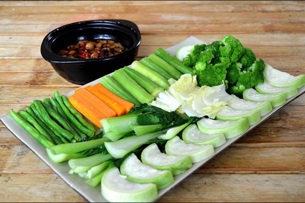 luộc rau xanh giòn2
